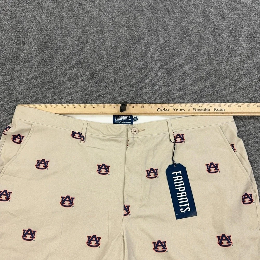 Auburn Tigers Shorts Mens 44 Beige NCAA Football Fanpants All Over Logo Print